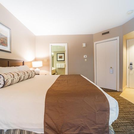 Horseshoe Valley Suites - The Azure Shanty Bay Exterior foto